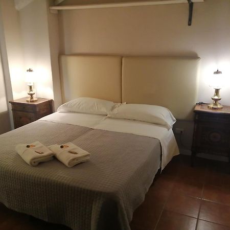 Cascina La Castagnara Bed & Breakfast Oriolo  Oda fotoğraf